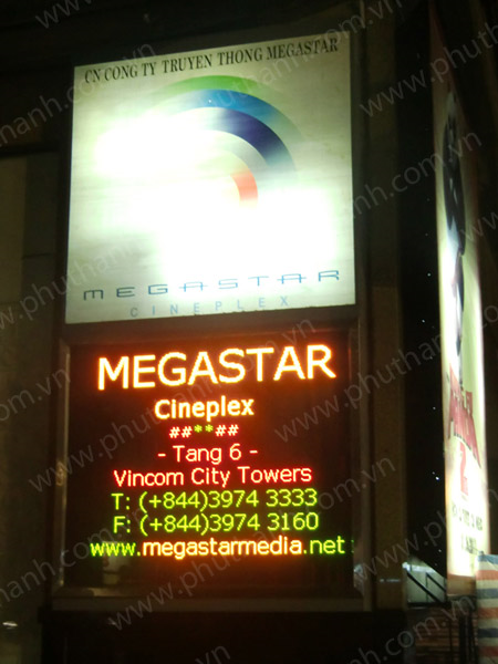 Bảng điện tử lịch chiếu phim tại rạp Megastar tại Vincom City Towers