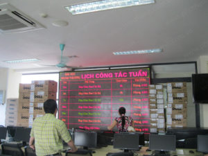 Bảng điện tử trong nhà tại Trường Đại học Ngoại Thương - Hà Nội